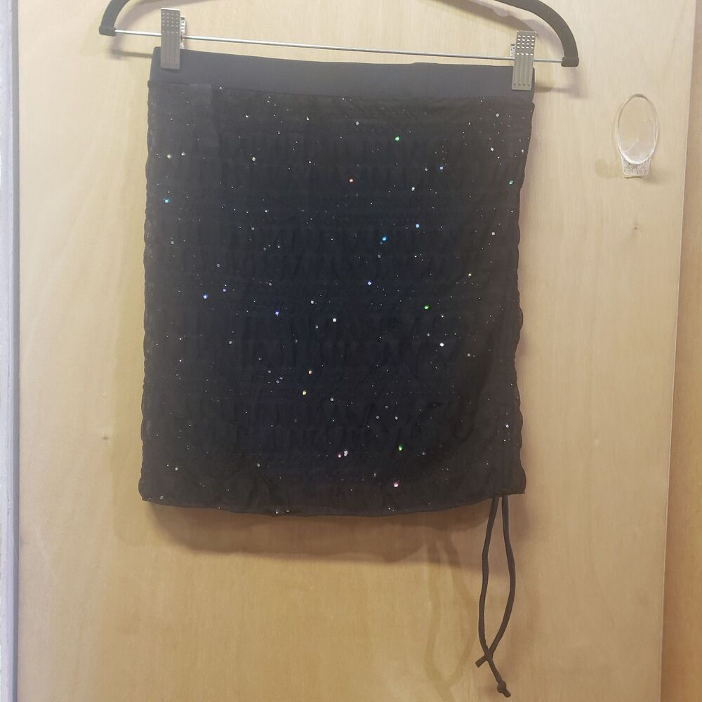 Ruched glittery black mini beach cover-up skirt Sz M VVV WAIST-13" WAIST-HEM 16"